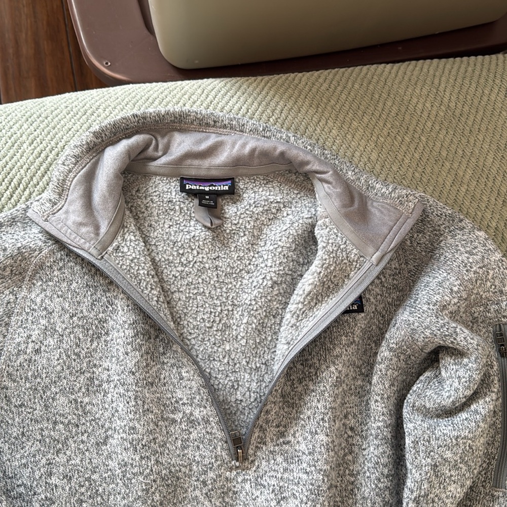 Patagonia Women’s Better Sweater- Fleece Pullover Quarter Zip - Picture 4 of 9